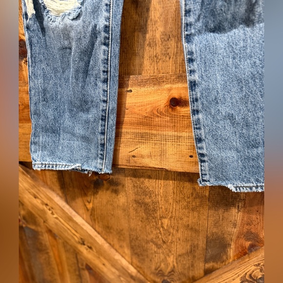 PAC SUN 2 Pairs Jeans - Size 26 - Faded‎ Black Mom & High Rise Straight Jeans - Picture 9 of 12